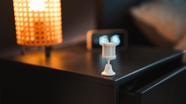 Czujnik obecności Zigbee – działanie, zastosowanie i wybór urządzenia