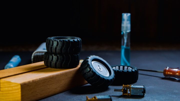 L293D w Arduino – schemat podłączenia i sterowanie silnikami
