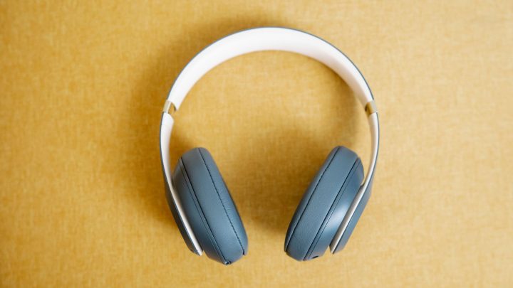 Bluetooth – jak działa, jakie ma wersje i gdzie się go stosuje